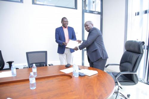 Handing in a petition to change PDPO registration deadline